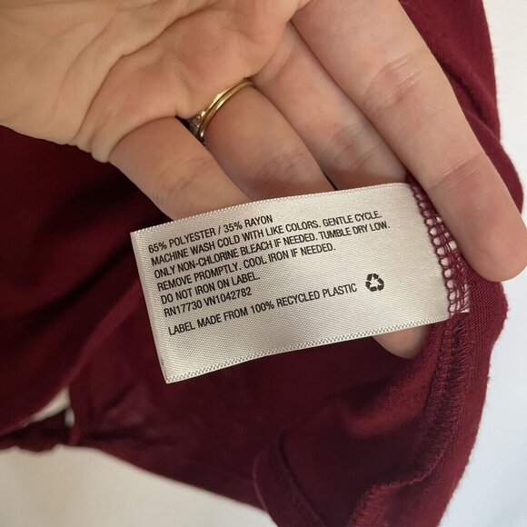 Mossimo bright red tank top sleeveless athletic shirt open back detail size S - Picture 4 of 7